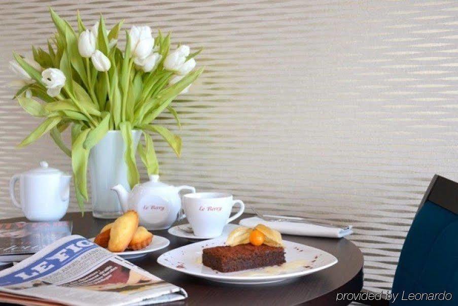 Hotel Le Berry Saint-Nazaire Екстер'єр фото